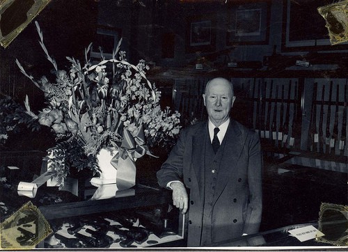 Congratulate someone in the Brag Basket