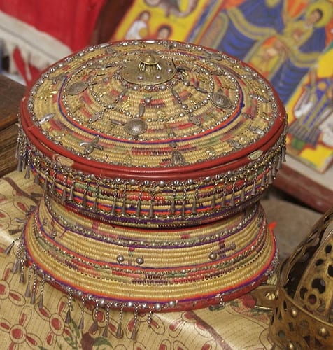 Dress up and celebrate in the Brag Basket Nov 29