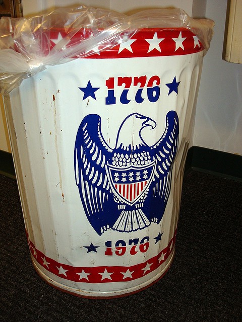 Wastebasket with USA bicentennial eagle