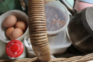 Basket from the top. Photo CC by Various Brennemans on Flickr. https://www.flickr.com/photos/brenneman/8647354173/
