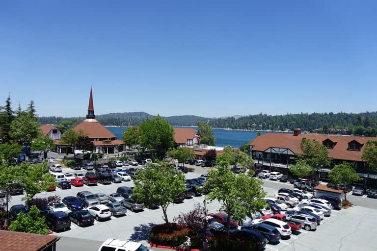 How do you get merchants to work together?